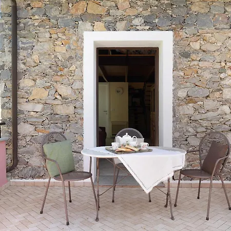 Apartment Melograno La Ferla